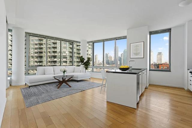 Apartment 17