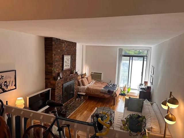 Apartment 9