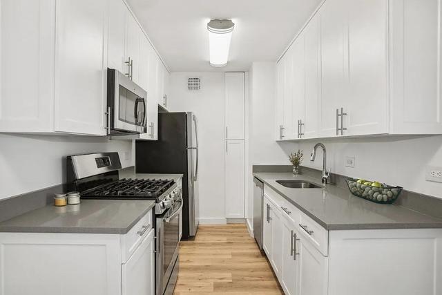 Apartment 10