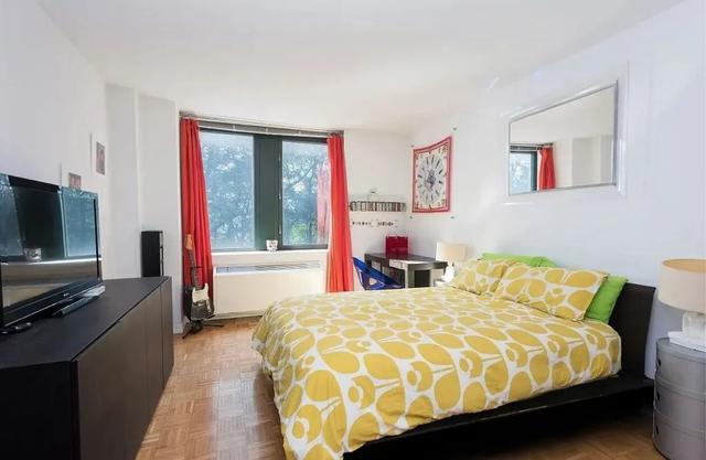 Apartment 8
