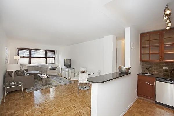 Apartment 4