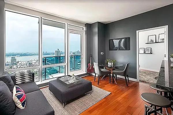 Apartment 9