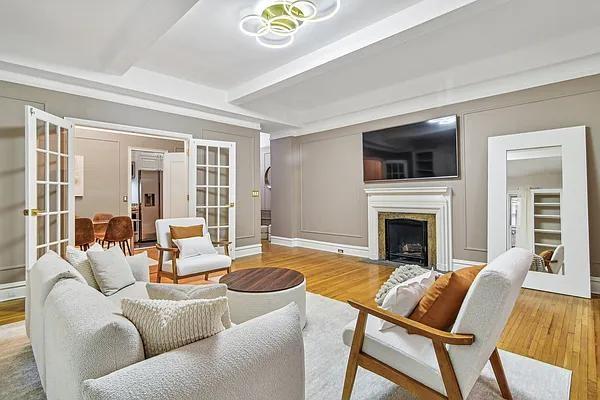 Apartment 6