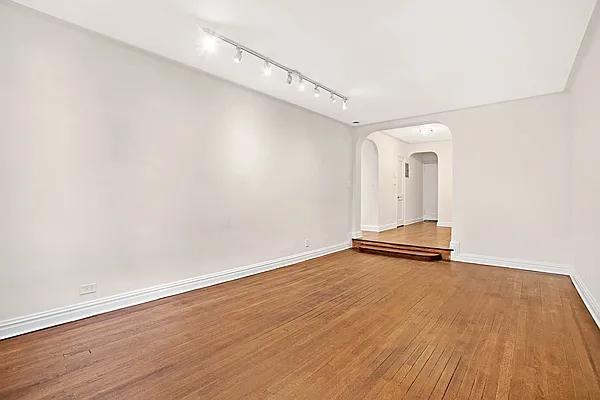 Apartment 4