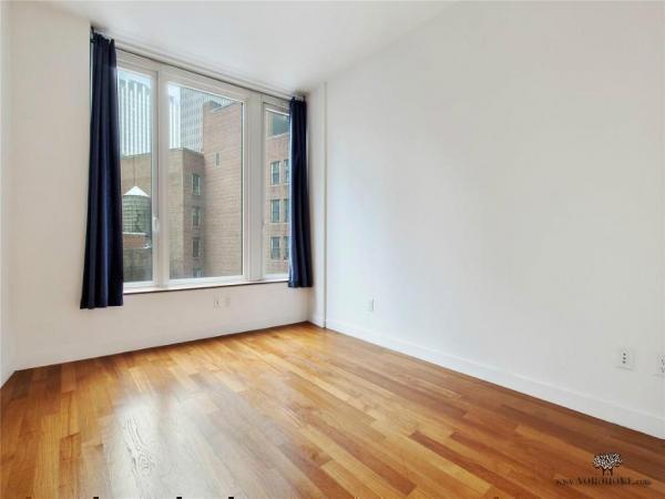 Tribeca-232-412219_2481377.jpg