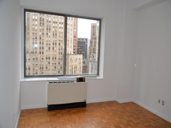 Financial-District-1104-414746_2499444.jpg