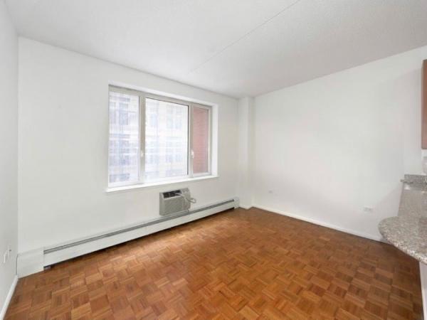 Tribeca-701-416890_2514439.jpg