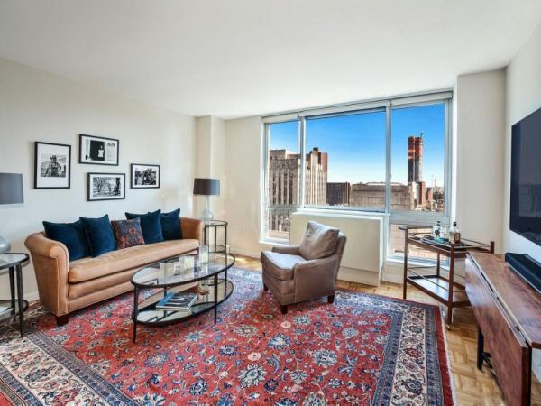 Tribeca-20K-417046_2515308.jpg