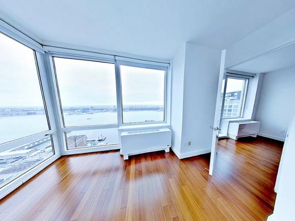 Midtown-West-S56B-433836_2658109.jpg