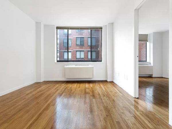 Tribeca-8N-450938_2808809.jpg