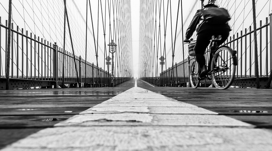 Go Cycling Over the Brooklyn Bridge