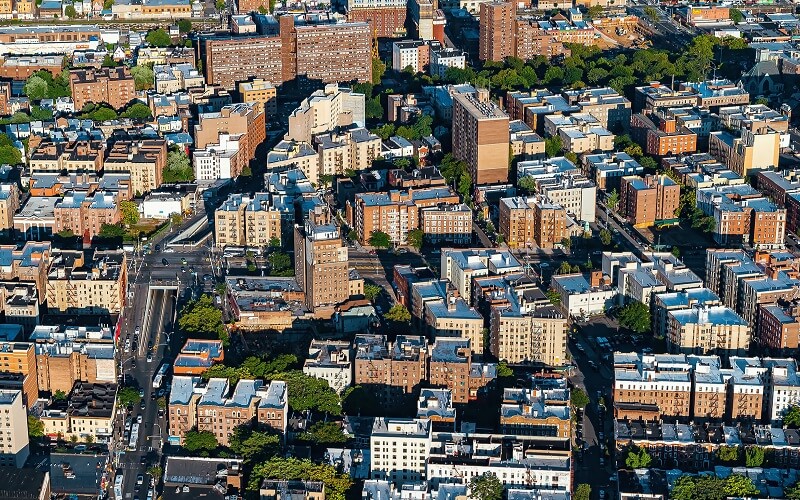 Neighborhoods in the Bronx and Staten Island for 20s