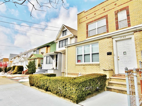 Condos For Sale In Middle Village